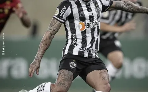 Edu Vargas marcó un golazo de penal a lo “Charles” para Atlético Mineiro. (Foto: Atlético Mineiro)