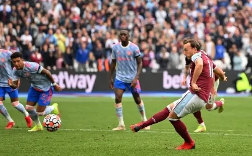 Pons tocó una pelota en el partido, y fue para perder el penal del West Ham ante el Manchester United