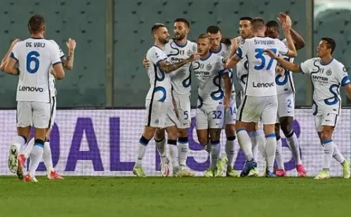FLORENCE, ITALY - SEPTEMBER 21: Ivan Perisic of FC Internazionale celebrates after scoring his team's third goal during the Serie A match between ACF Fiorentina v FC Internazionale at Stadio Artemio Franchi on September 21, 2021 in Florence, Italy. (Photo by Emmanuele Ciancaglini/CPS Images/Getty Images)