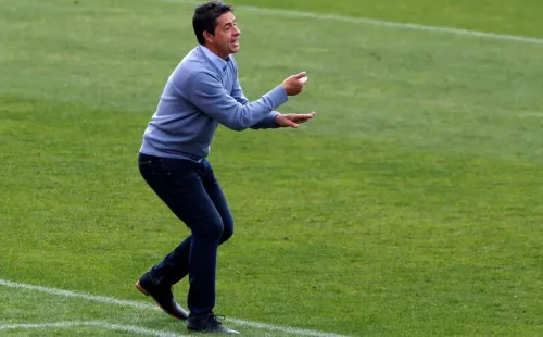 Héctor Almandoz sufrió su primera derrota en Cobreloa. (Foto: Cobreloa)