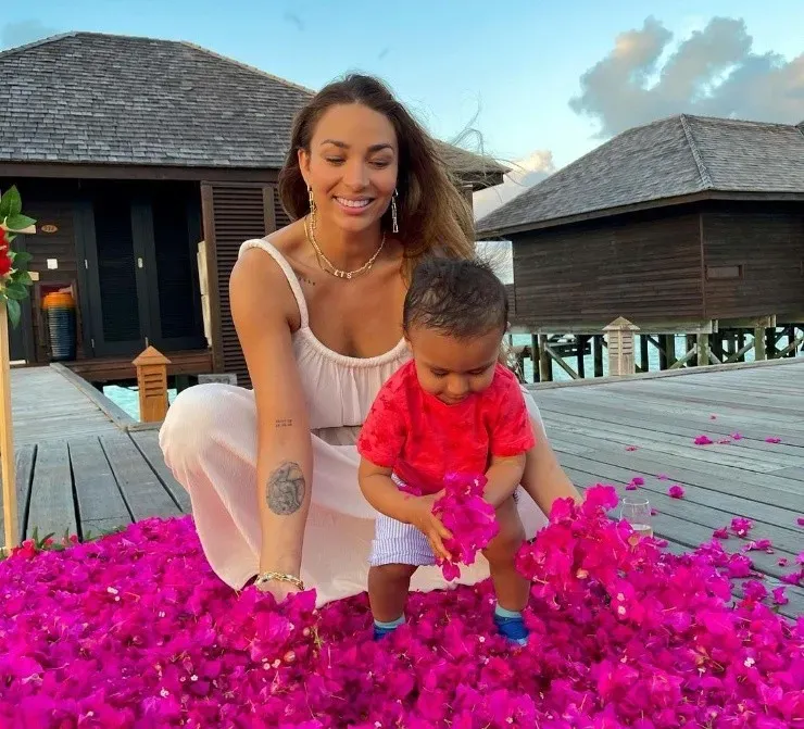 Raúl Peralta se la juega y le pide matrimonio a Lisandra Silva.(8)