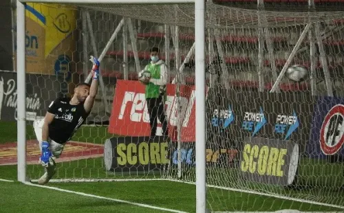 El golazo de tiro libre de Jeisson Vargas para el 2-0 de La Calera sobre O’Higgins
