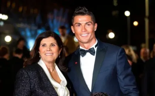 Dolores Aveiro confesó que su hijo jugará fútbol hasta los 40 años.