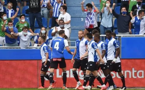 Alavés sacó ventaja gracias a un tempranero gol de cabeza. (Foto: Getty Images)