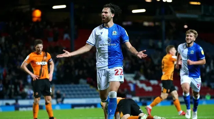 Desde el Blackburn Rovers destacan el esfuerzo que está haciendo Ben Brereton por desarrollar su juego, por lo mismo han decido darle mejores condiciones para evitar una lesión por desgaste.