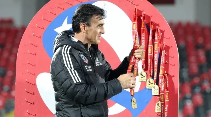 Gustavo Quinteros consiguió la Copa Chile con Colo Colo y ahora tiene al Cacique como exclusivo puntero del Campeonato Nacional