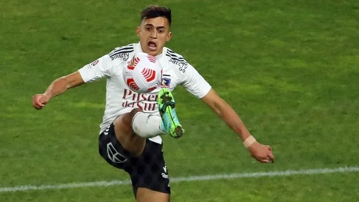 Pablo Solari, delantero argentino de Colo Colo