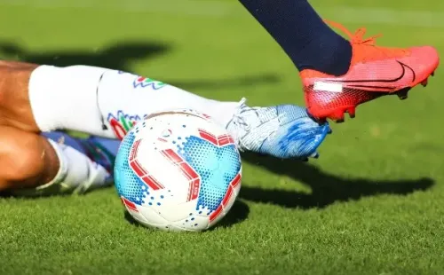 El fútbol chileno también ha visto la inmigración de cerca, con varias figuras que dejaron la vida con la camiseta de la Roja. Foto: Agencia Uno