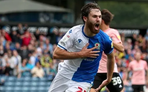 Ben Brereton Díaz está dando que hablar con su nivel en Inglaterra y la selección chilena se prepara para recibirlo en su mejor momento. Foto: Rovers