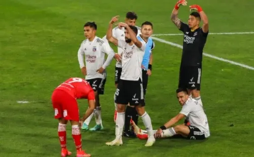 Matías Zaldivia volvió a presentar molestias y seguirá lejos de las canchas por tiempo indefinido. Foto: Agencia Uno