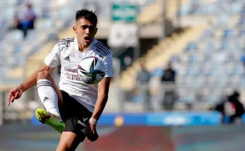 Pablo Solari está más que interesado en seguir con Colo Colo. (Foto: Getty Images)