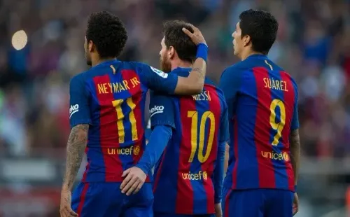 Lionel Messi y Neymar ahora conforman un tridente junto a Kylian Mbappé en lugar de Luis Suárez. (Foto: Getty Images)