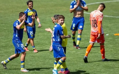 04 DE ABRIL DEL 2021 / CALAMA COBRELOA V/S BARNECHEAEn un estrecho partido Cobreloa es derrotado en el ultimo minuto.Resultado final 2 x 1 en contra del cuadro localFOTO: JUAN RIQUELME MIERES / AGENCIA UNO-CNMEDIOS