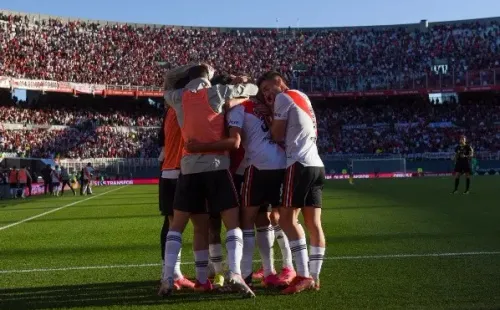 El aforo del 50 por ciento no fue respetado en el Monumental. (Foto: Getty Images)