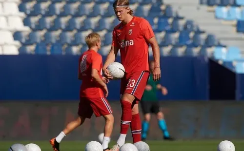 Haaland estará ausente de la nómina de Noruega en esta fecha de Eliminatorias.