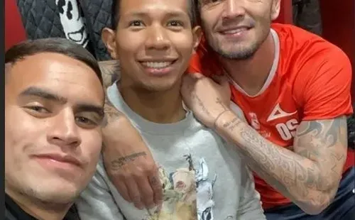 El “Oreja” Flores en compañía de Rodrigo Millar y Sebastián Vegas