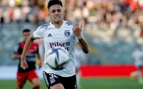 Pablo Solari ha sido una de las claves de Colo Colo para mantenerse en lo más alto del Campeonato Nacional. Foto: Agencia Uno