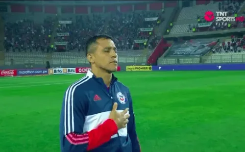 La seleccción chilena estrenó nueva camiseta Adidas. (Foto: captura TNT Sports)