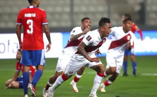 Perú mandó a Chile a la lona y la Roja queda colgando en las eliminatorias a Qatar 2022. (Foto: Agencia UNO)