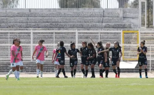 Santiago Morning puso un pie en la final tras vencer por 1-3 a Palestino. Eso sí, la llave sigue abierta en busca de la definición del torneo. Foto: Agencia Uno