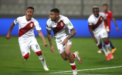 Perú ganó en Lima y deja a la selección chilena en las cuerdas. (Foto: Agencia UNO)