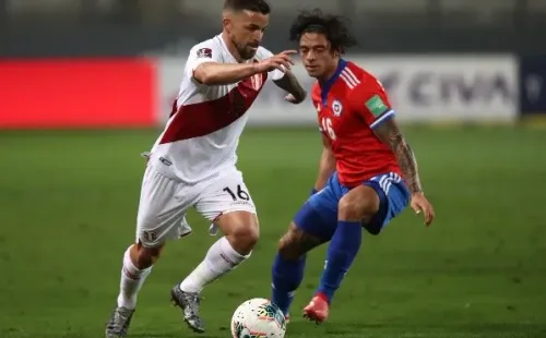 Rodrigo Sepúlveda destacó el aporte de Joaquín Montecinos en su estreno con Chile. El jugador de Audax Italiano silenció la crítica de Martín Lasarte al Campeonato Nacional siendo uno de los mejores de la cancha. Foto: Agenica Uno