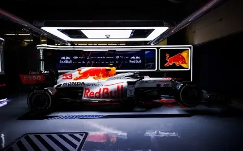 Verstappen, Checo, Tsunoda y Gasly correrán en Turquía con motivo de homenaje a Honda.