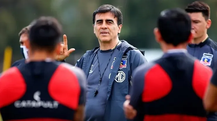 Gustavo Quinteros, entrenador argentino de Colo Colo