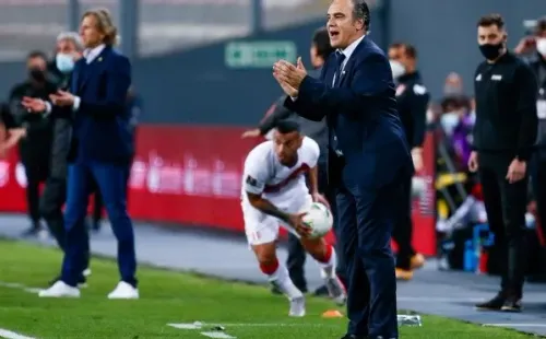 Ante Paraguay y Venezuela, Martín Lasarte no solo se juega el puesto sino también el futuro de Chile rumbo a Qatar 2022. Foto: Agencia Uno