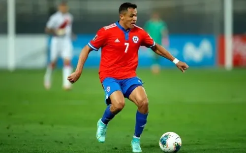 Alexis Sánchez viene de enfrentar a Perú y está a espera de Paraguay. En Inter dicen que se queda en el club si así quiere.