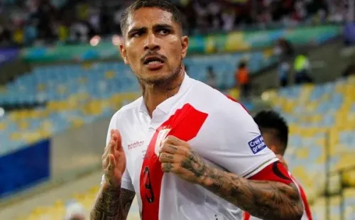 A sus 37 años, Paolo Guerrero podría poner fin a su estadía en Brasil y volver a Perú (Getty Images)
