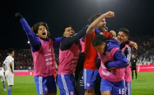 Joaquín Montecinos vive con todo su primera vez con la selección chilena. Así lo reconoció el propio jugador, quien avisó que quiere seguir siendo parte de la Roja. Foto: ANFP