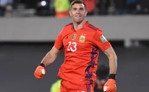 Emiliano Martínez sigue teniendo todo de su lado en penales. (Foto: Getty Images)