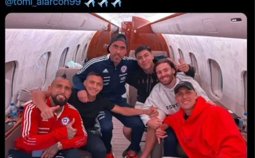 Alexis, Vidal y Bravo viajaron juntos de regreso a sus clubes.
