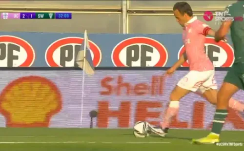 Centro de Fuenzalida y golazo de Puch de palomita para la Católica contra Wanderers. (Foto: capturas TNT Sports)