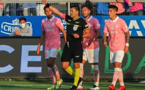 Javier Castrilli defiende la expulsión de Roberto Tobar a Germán Lanaro. (Foto: Agencia UNO)