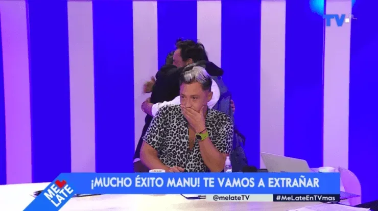 El abrazo de Manu González y Daniel Fuenzalida, junto con la cara de impacto de Sergio Rojas, en    Me Late.