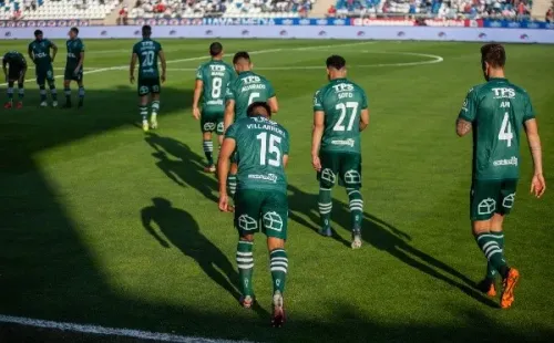 Wanderers salió en defensa de Espinoza, luego de que fuera citado por simular ante la UC y provocar la posterior expulsión de Zampedri.