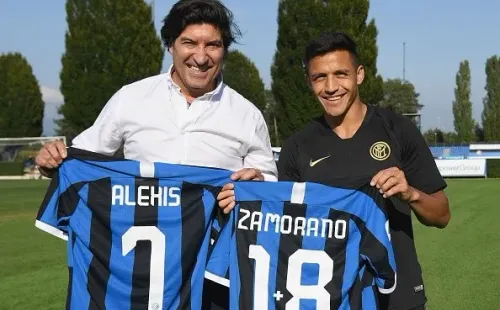 Iván Zamorano y Alexis Sánchez en la visita de Bam Bam a su Inter.