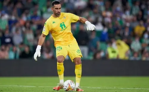 Bravo en la goleada del Betis contra Valencia: elogios de la prensa española.