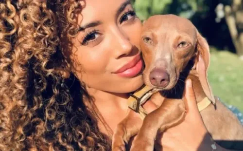 Luis Miguel, la serie: Jade Ewen.