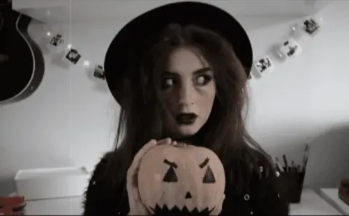 Canal Youtube: isluciaferrero