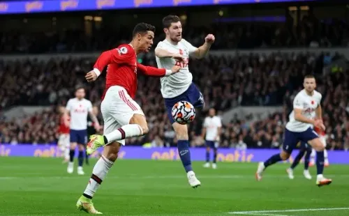 CR7 abrió la cuenta a los 39′ del primer tiempo, iniciando la senda del triunfo para los Red Devils.
