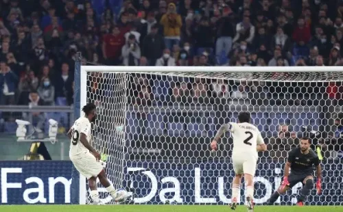 Franck Kessie se encargó de marcar el segundo del Milan de penal. (Foto: Getty Images)