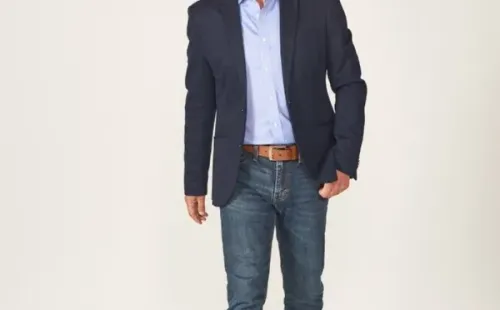 Emilio Sutherland se prepara para Tu Día.
