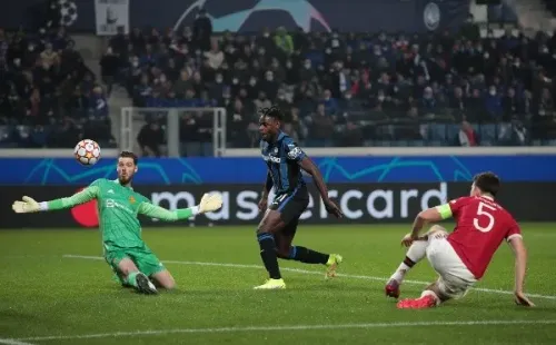 Duván Zapata le daba el triunfo al Atalanta ante el Manchester United, pero no contaban con la aparición de Cristiano Ronaldo. Otra vez en el final, el luso fue el verdugo de la Dea. Foto: Getty Images