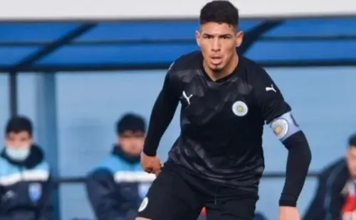 Alan Saldivia llega desde el Montevideo Citya luchar por un lugar en Colo Colo, intentando repetir la fórmula de Pablo Solari. Foto: Montevideo City