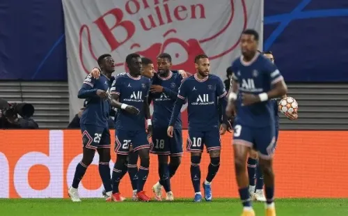 Georginio Wijnaldum marcó los dos goles en la remontada del PSG. (Foto: Getty Images)