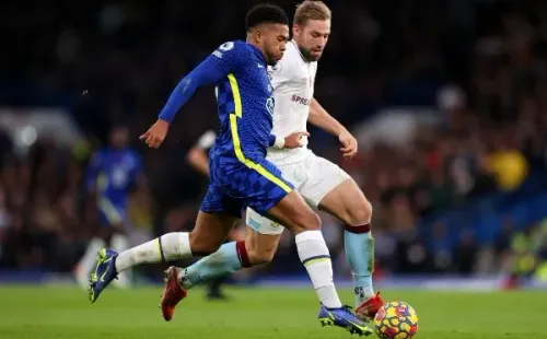 Chelsea se mantiene en lo más alto de la tabla de posiciones, tres unidades sobre el Manchester City