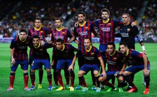 Alexis Sánchez y Xavi, compañeros en el Barcelona.